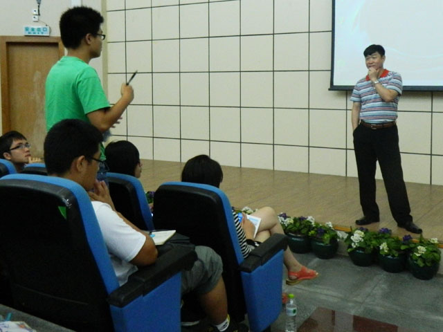 会说话，得天下——记 “言语表达能力与你的人生”大型讲座