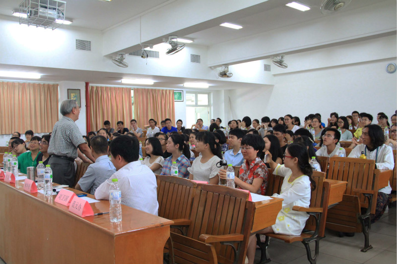 2015级本科生、研究生迎新系列工作顺利完成